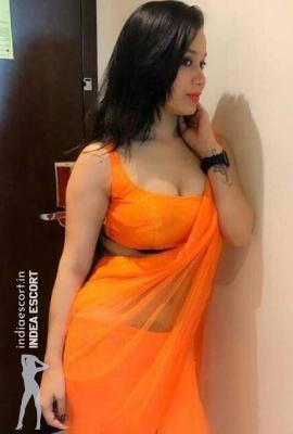 Ayesha Khan